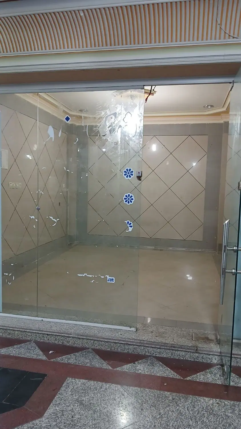 مغازه تجاری