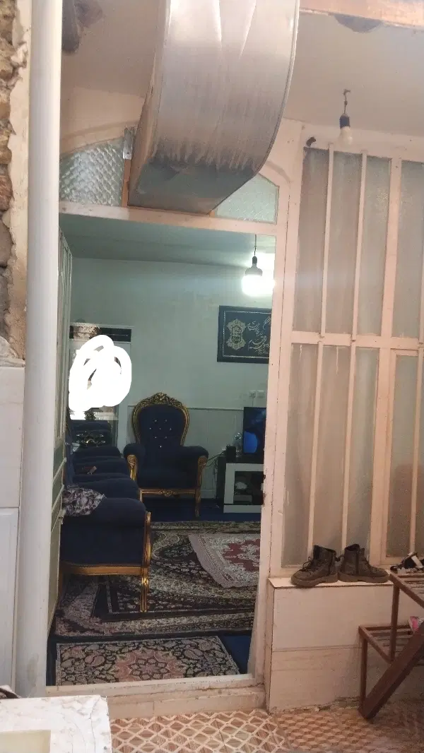 خانه پشت قواره