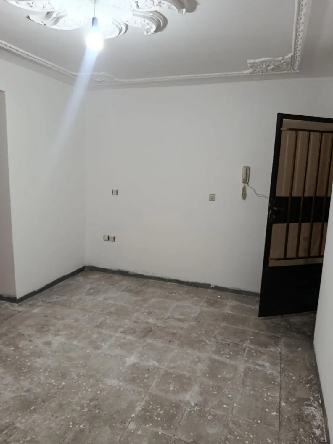 واحد 65متری سند تک برگ