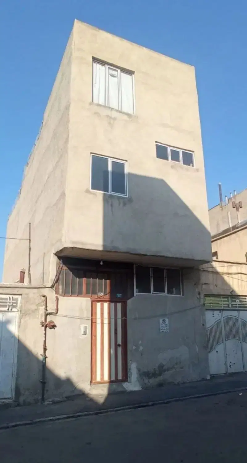 سه طبقه۷۰متر