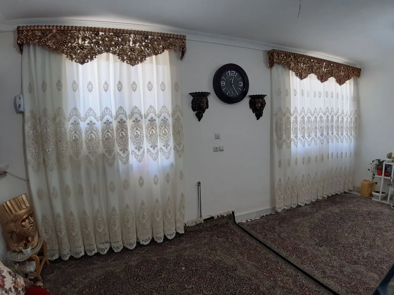 فلکه ارکیده ، اول طالقانی.