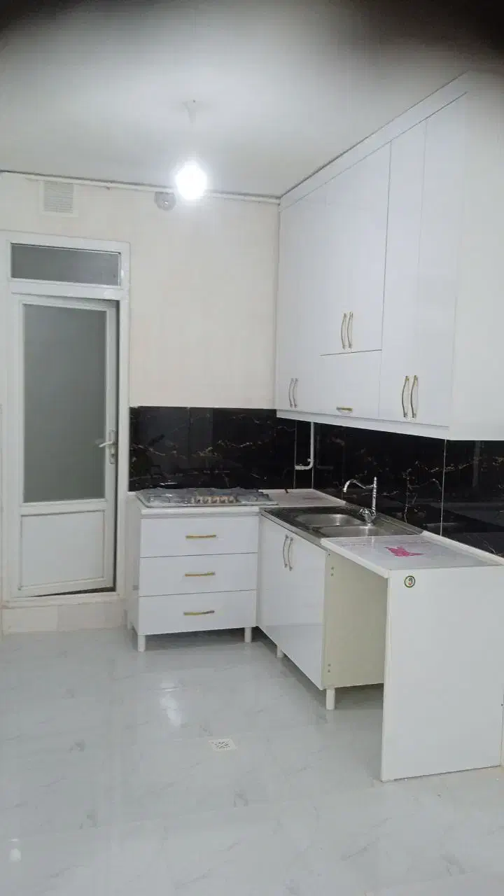 طبقه همکف رهن واجاره(سبحان)