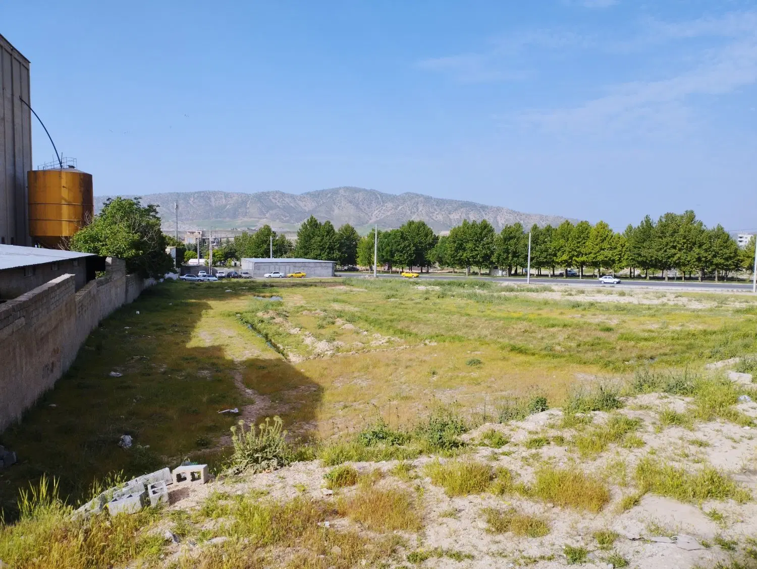 زمین مسکونی -آماده ساخت