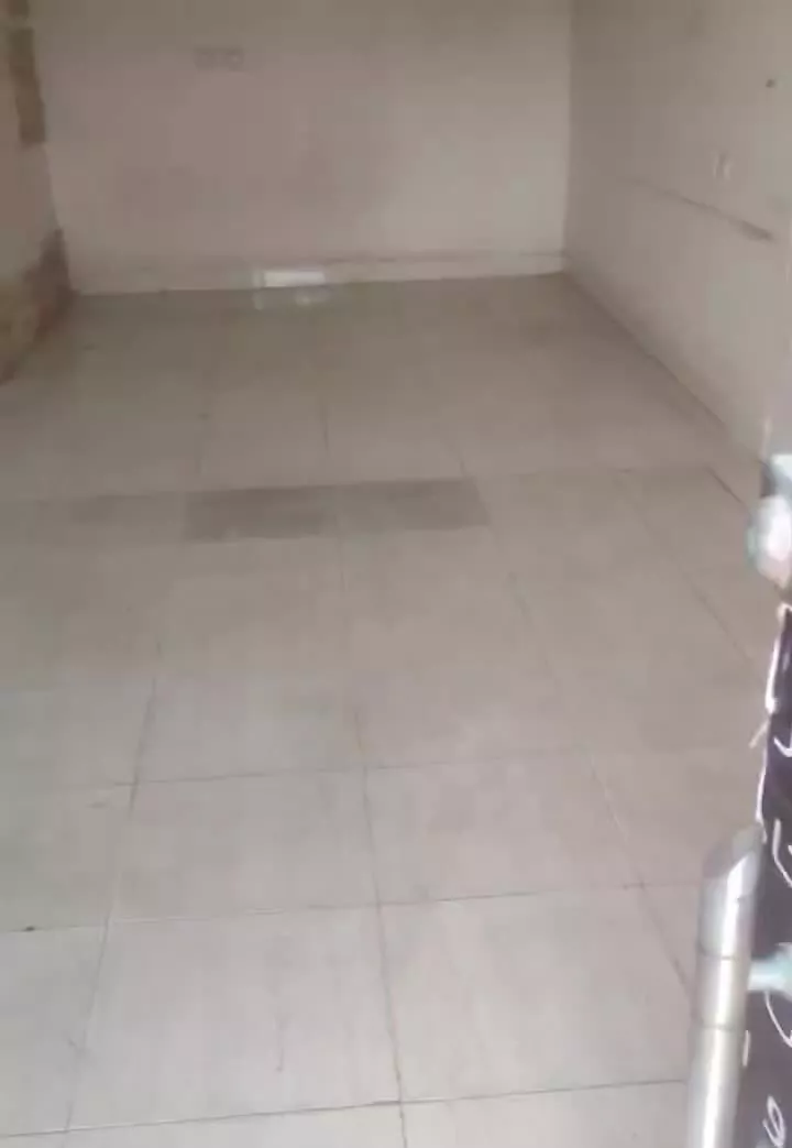 اجاره مغازه ، واقع در  سیمتری