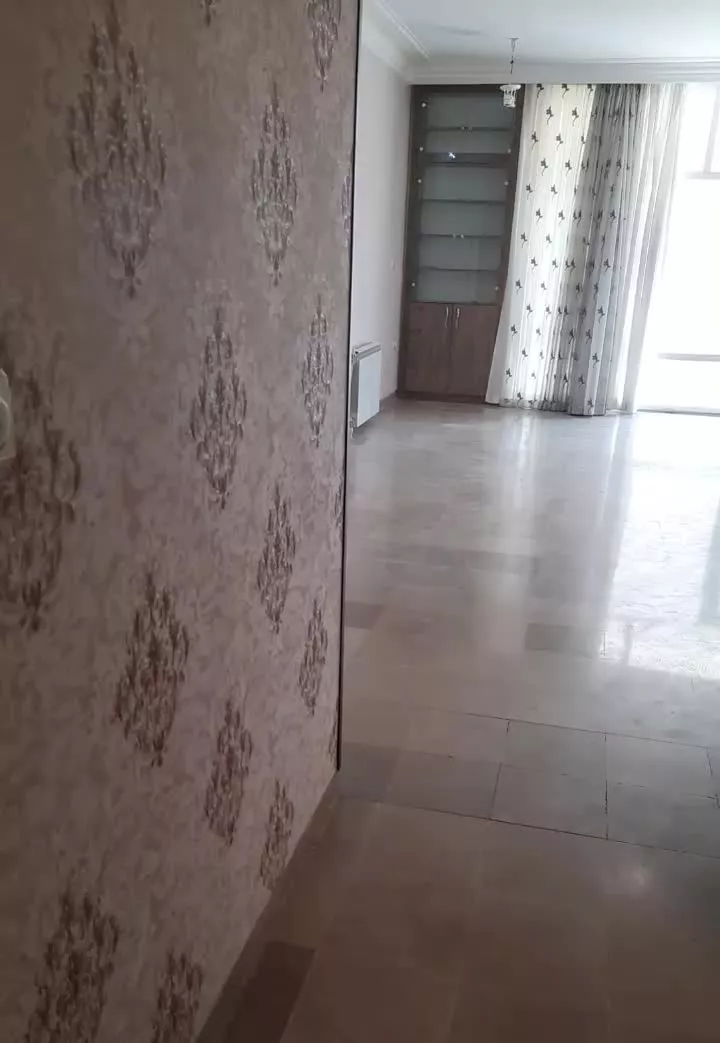 طبقه اول ویلایی تمیز