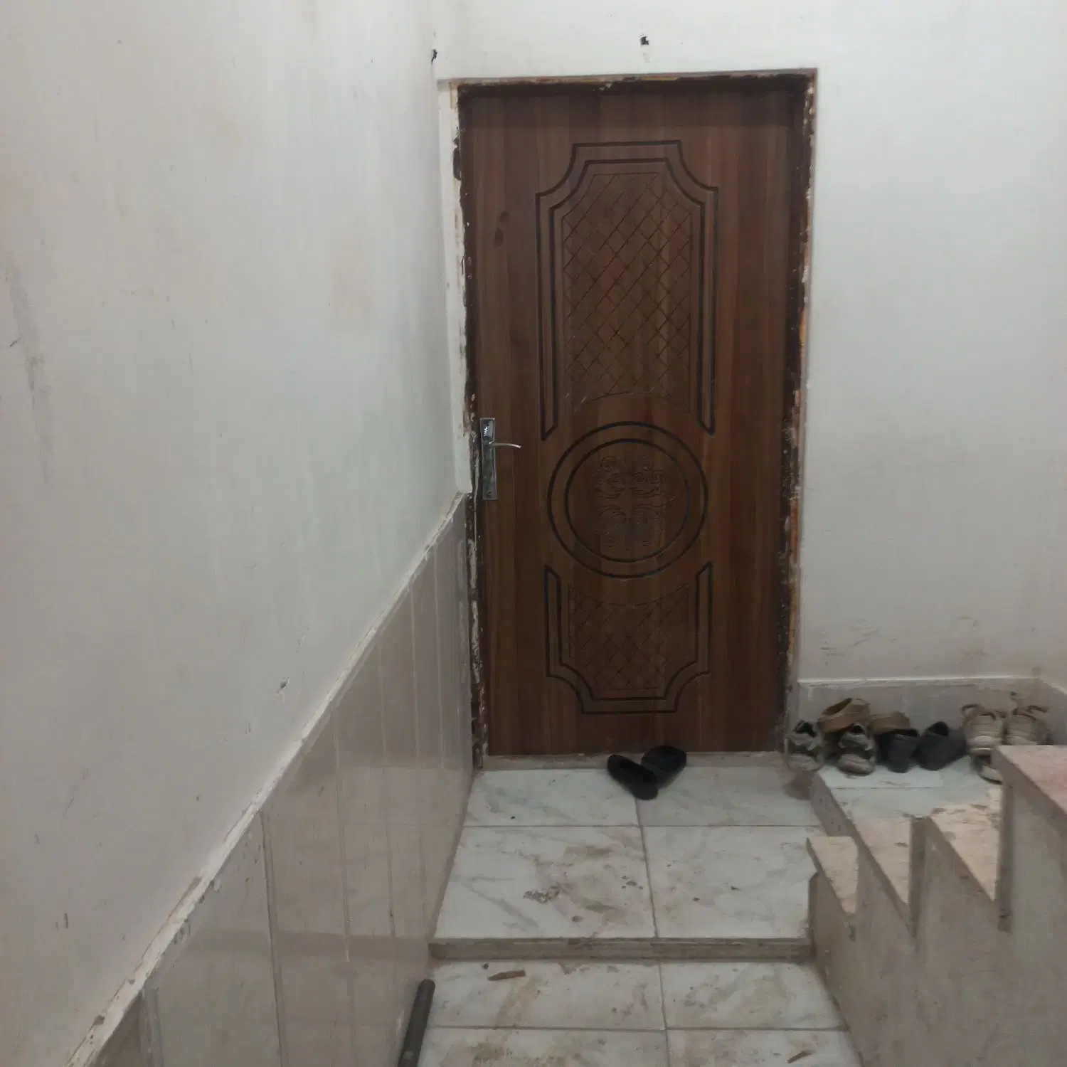 یک واحدهم کف فروشی گلستان 7