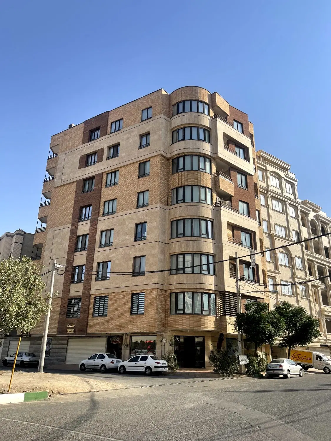 ۱۷۵ متر_دو نبش_فول امکانات