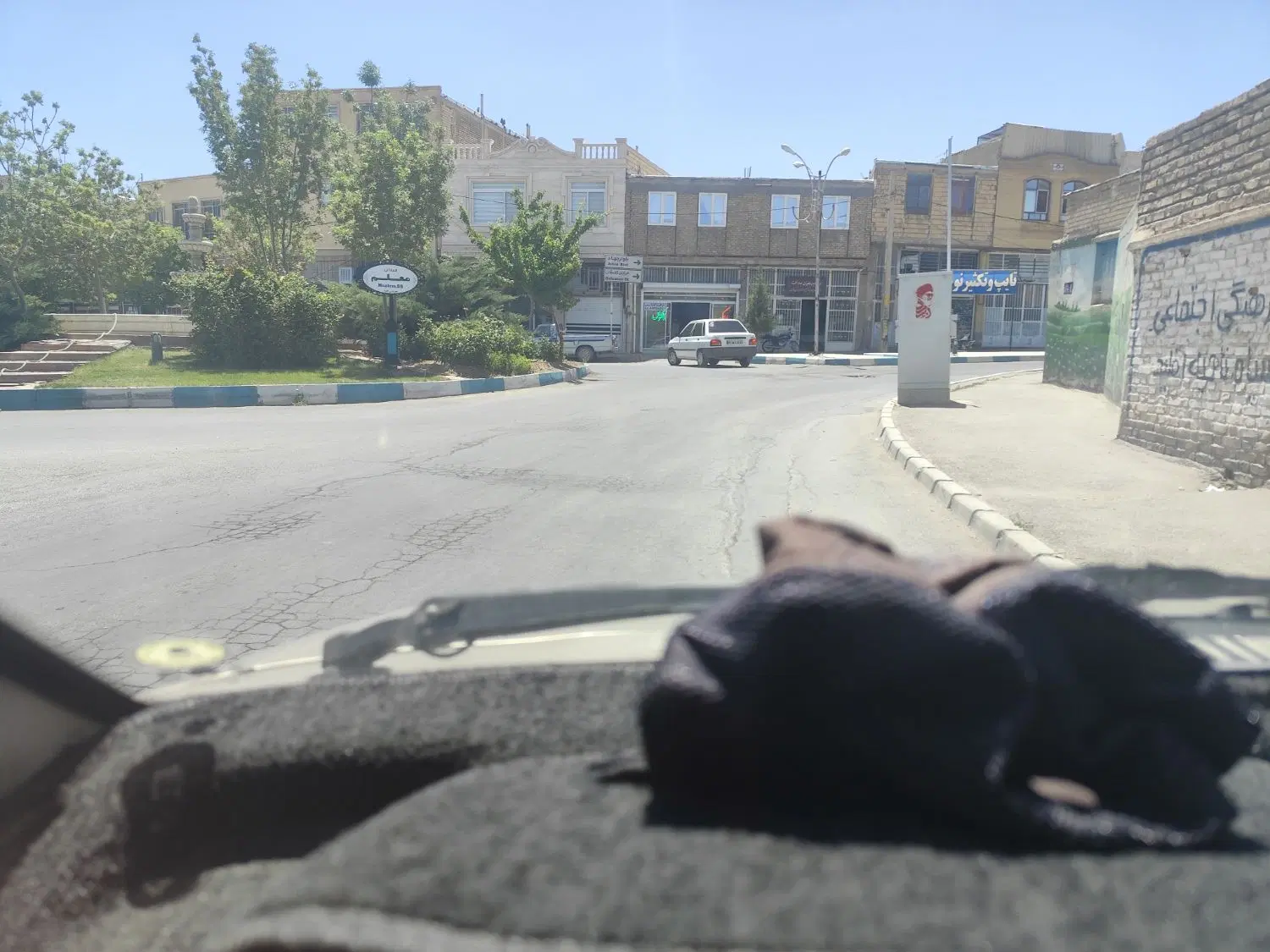 فروش  ۱۰۰ متر زمین مسکونی