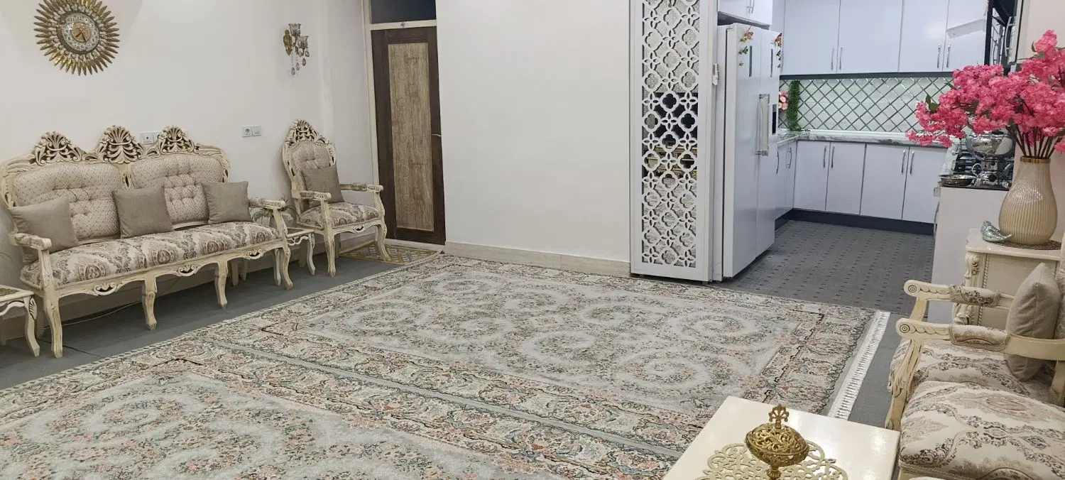خانه دو طبقه فروشی ماشین رو سند دار