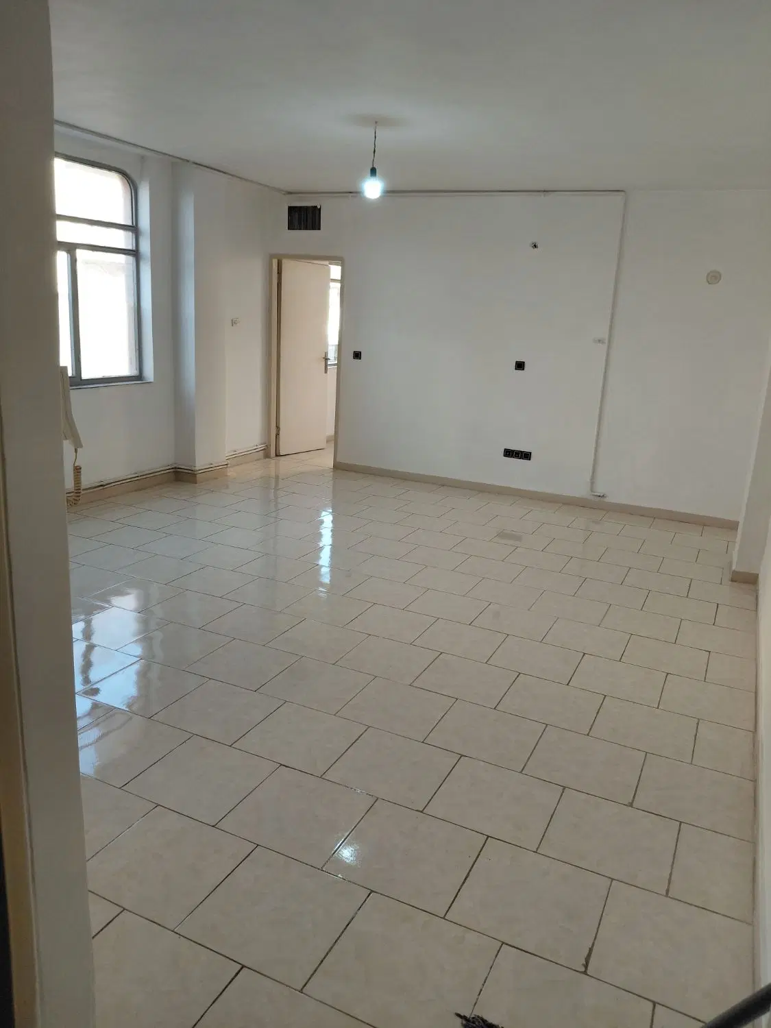 واحد۶۲ نیم متری سنددار