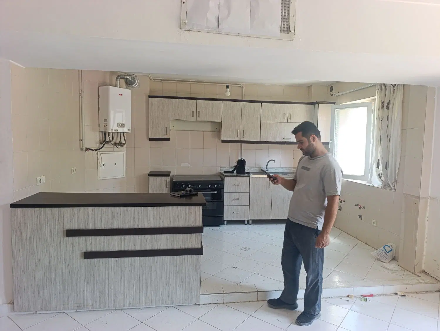 فروش آپارتمان یک خوابه بتن همدان