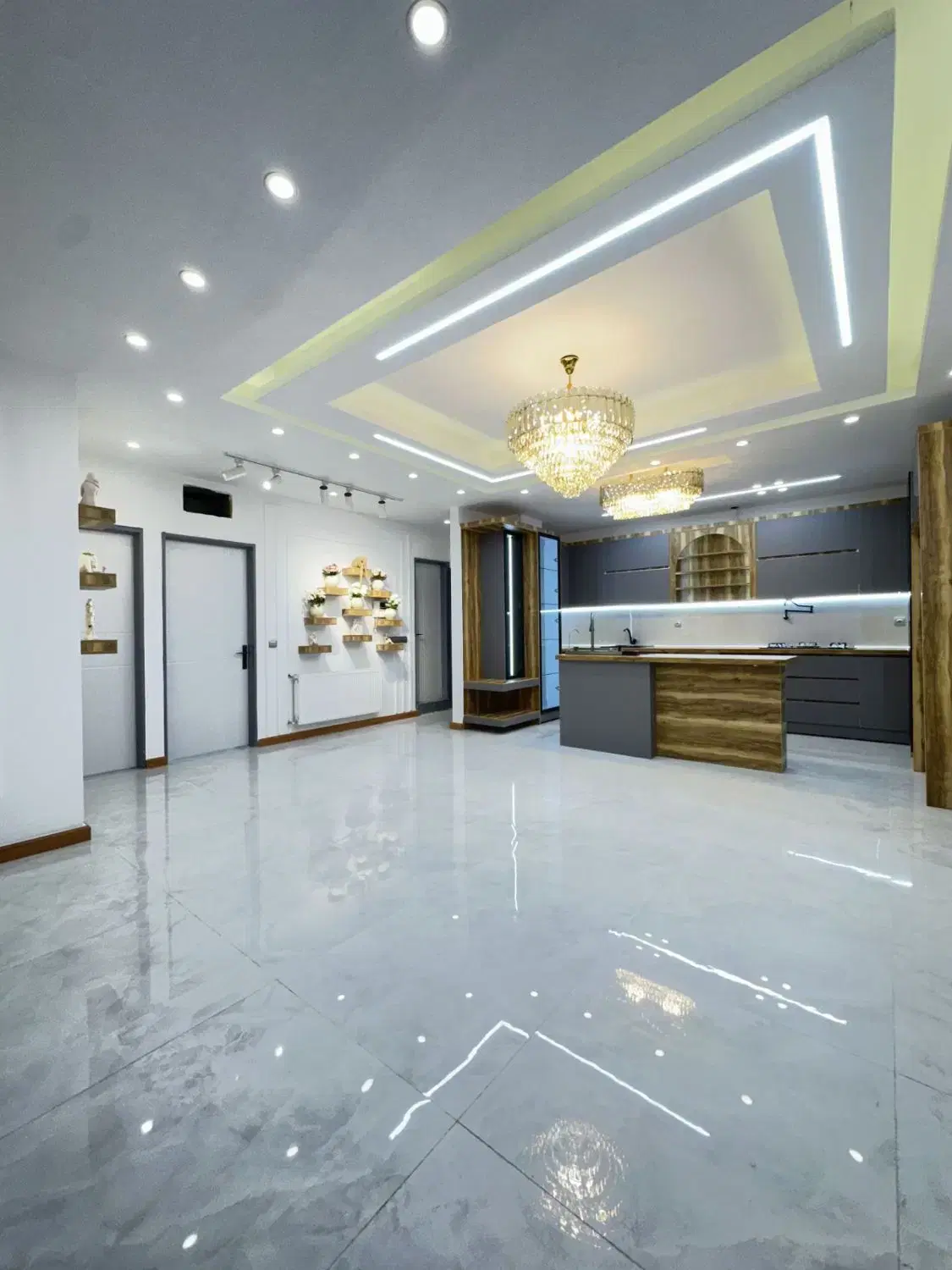 ۷۵متری لاکچری_ساختمان مدرن_آسانسور،پارکینگ