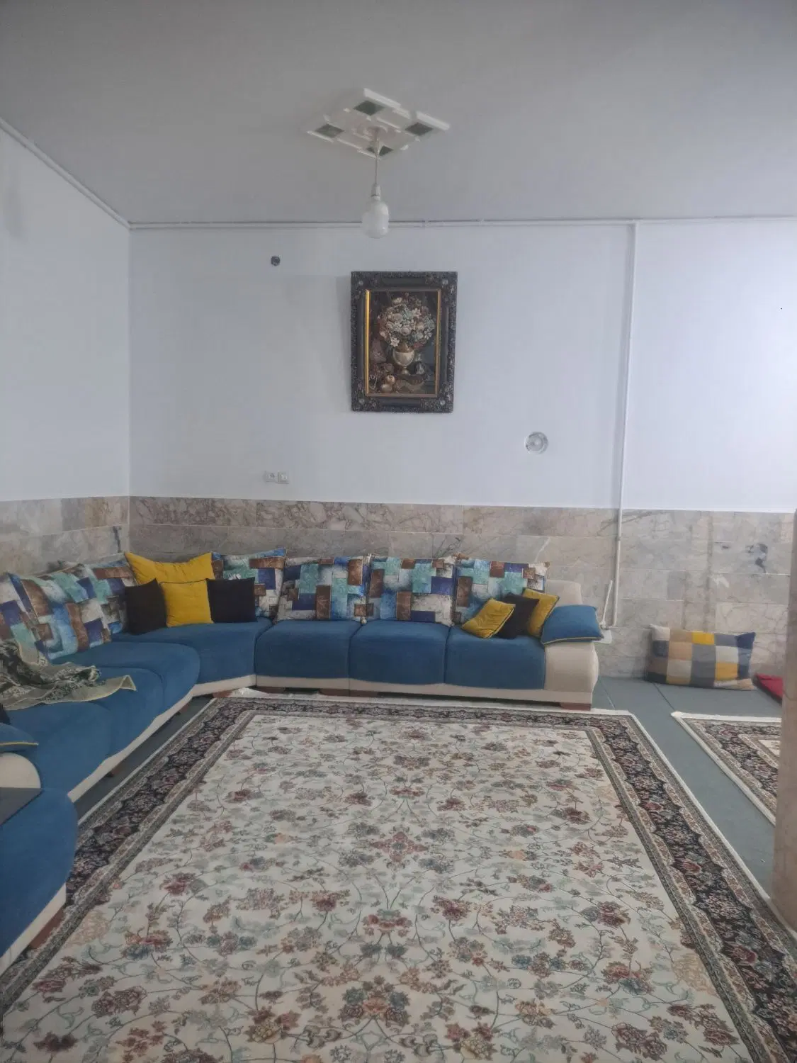 ۱۲۵ متر طبقه۲رهن اجاره المهدی ۹ با حیاط اختصاصی
