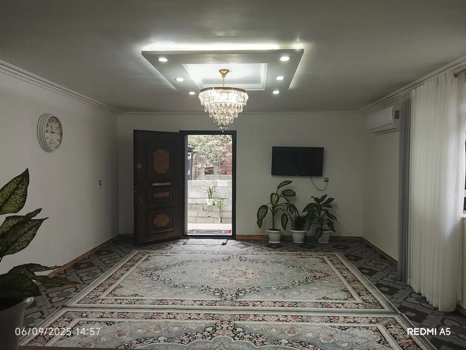 ویلا جاده اسالم به خلخال نزدیک به رودخانه