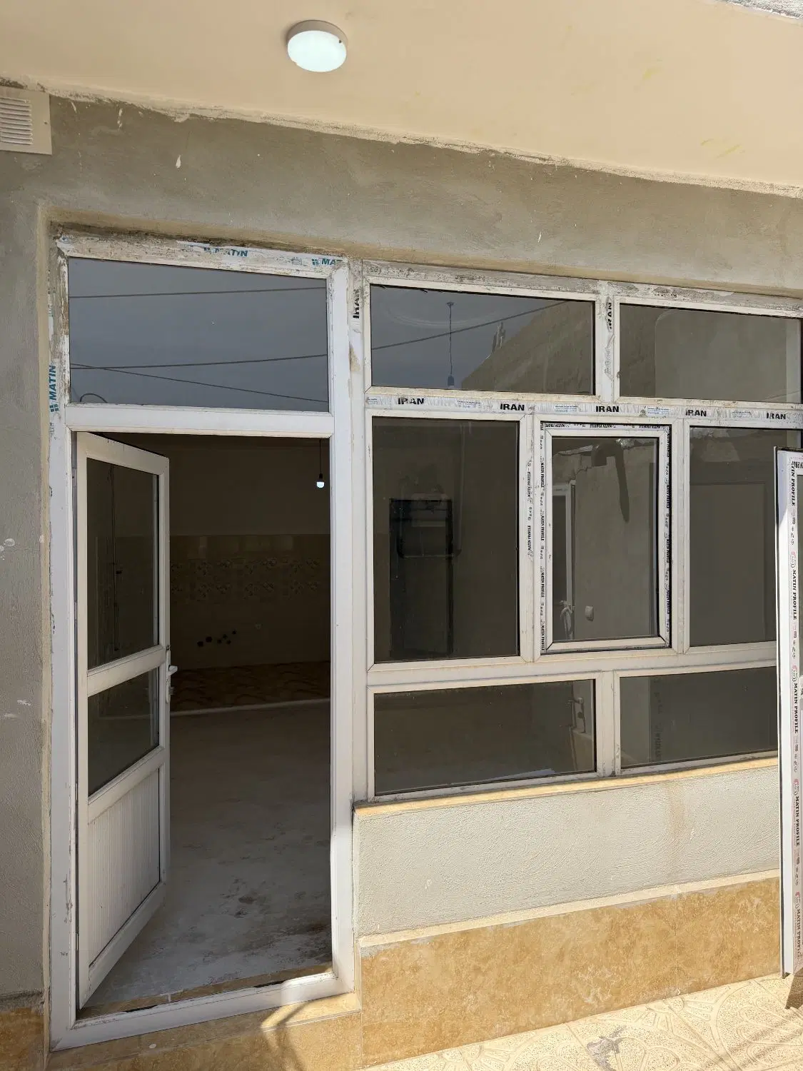 خانه ۷۲ متری تازه ساخت در آناخاتون