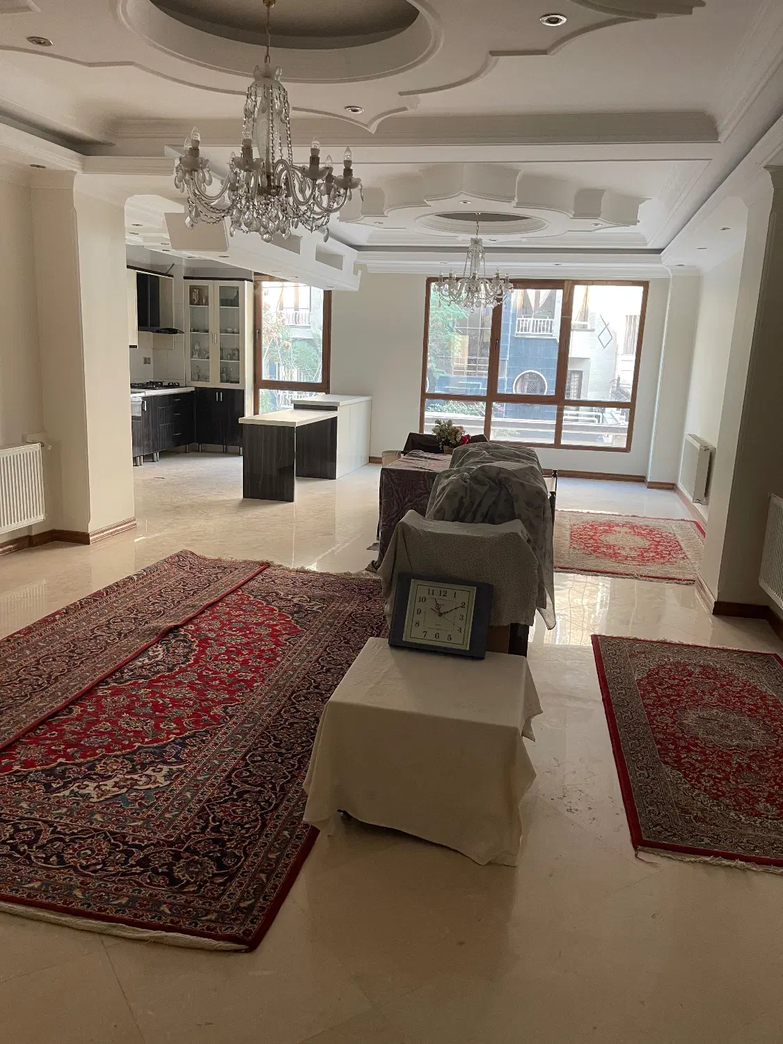 اپارتمان ۹۸متری _ فول امکانات _ سالن پرده خور
