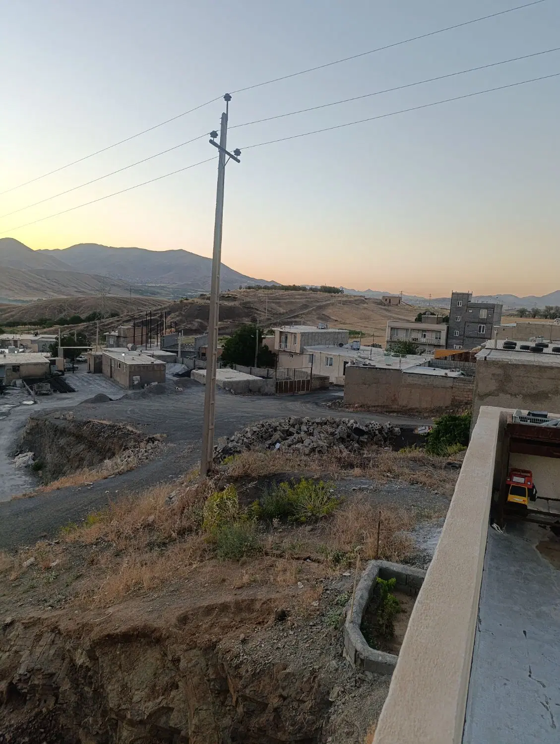 زمین مسکونی سرینجانه