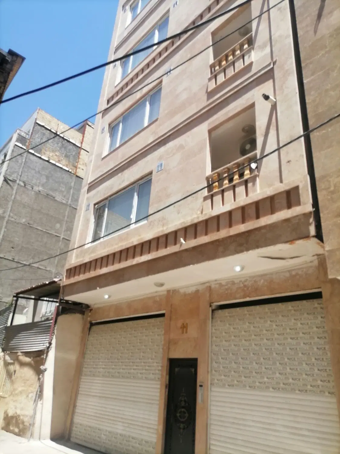آپارتمان در کریمی