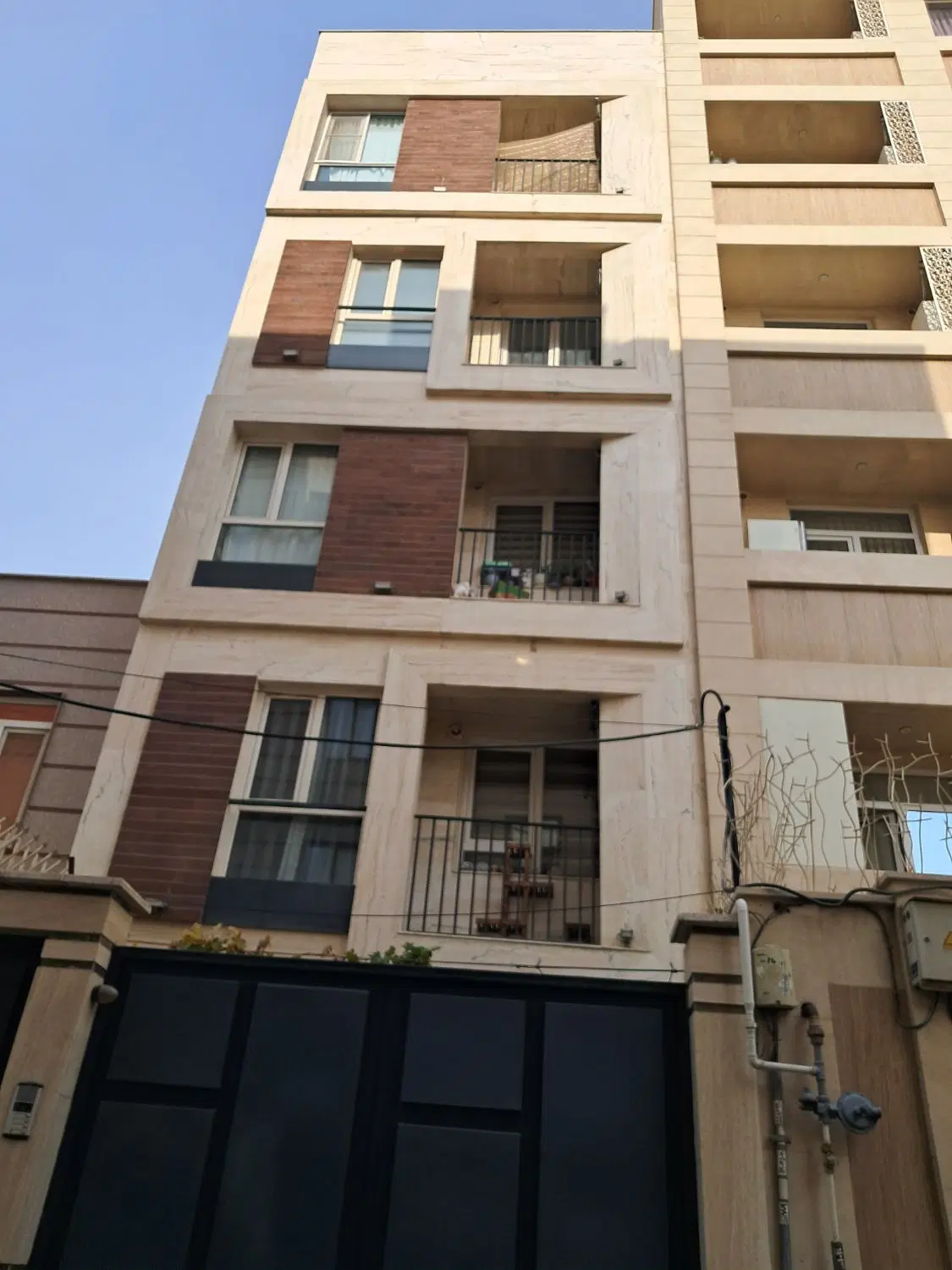 ۴۴متر حسام الدین ملاصالحی تکواحدی فول