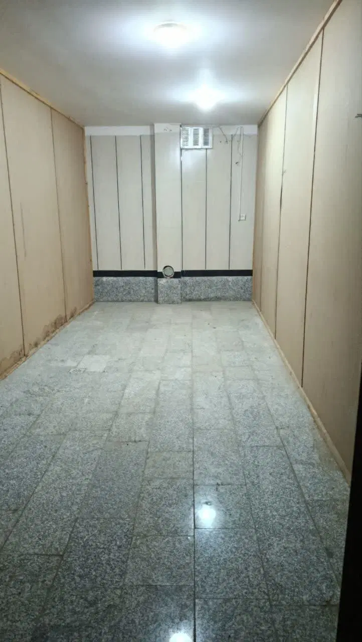 انباری ۱۰ متری