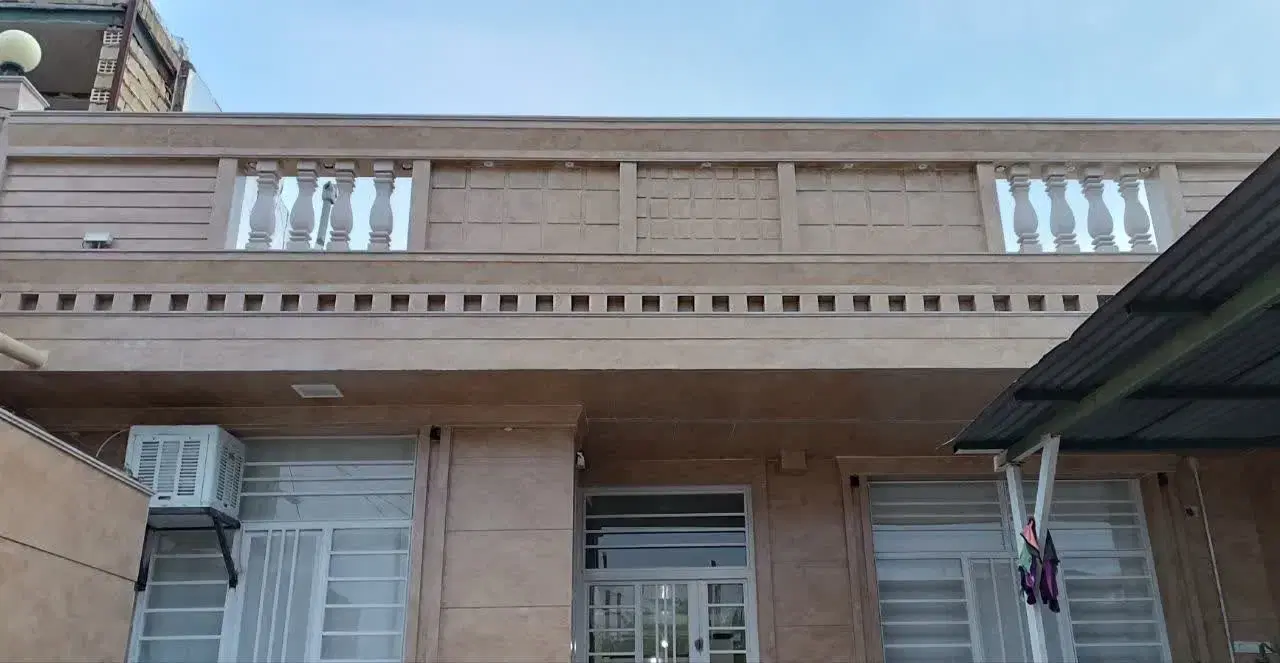 ساختمان مسکونی