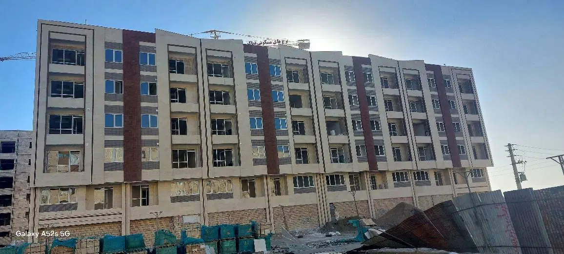 اپارتمان نوساز(مناسب سرمایه گذاری)