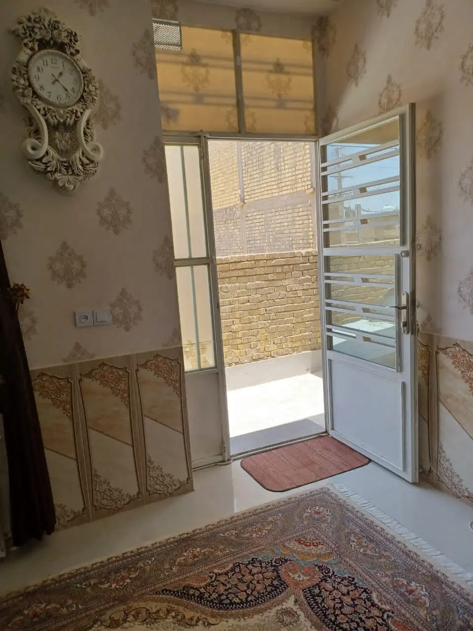 رهن منزل شاپور جان