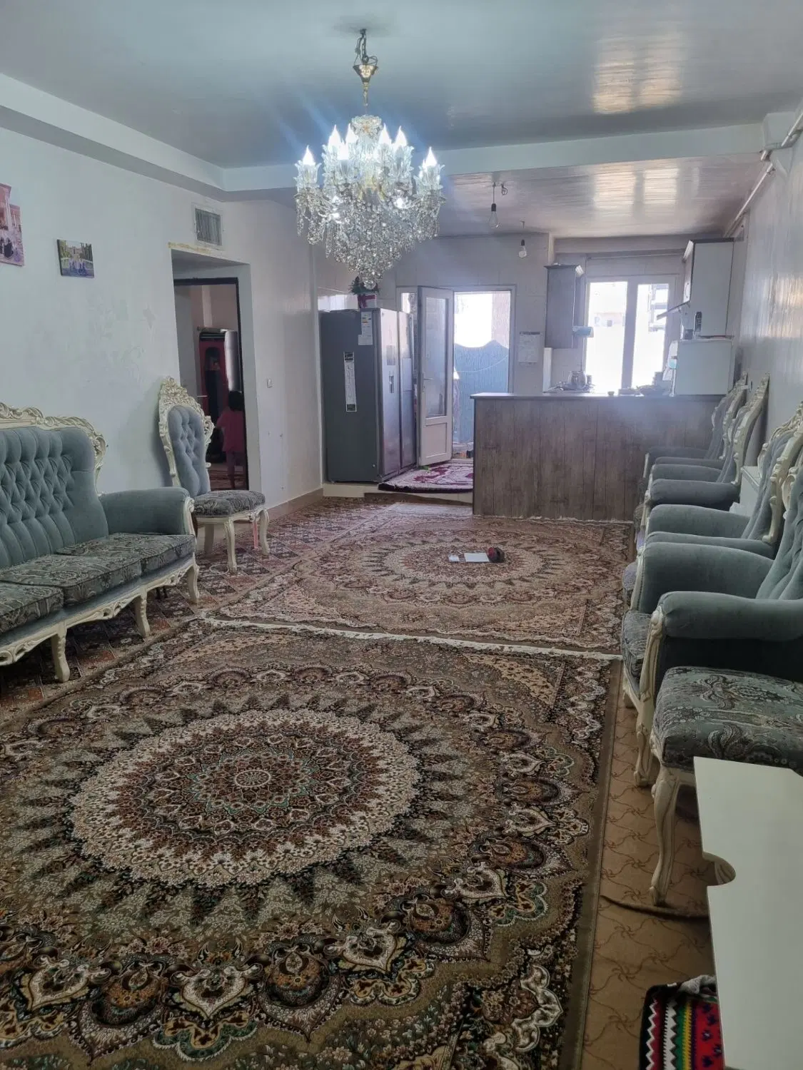 خونه  کوچه سعدی پلاک ۱۲۳