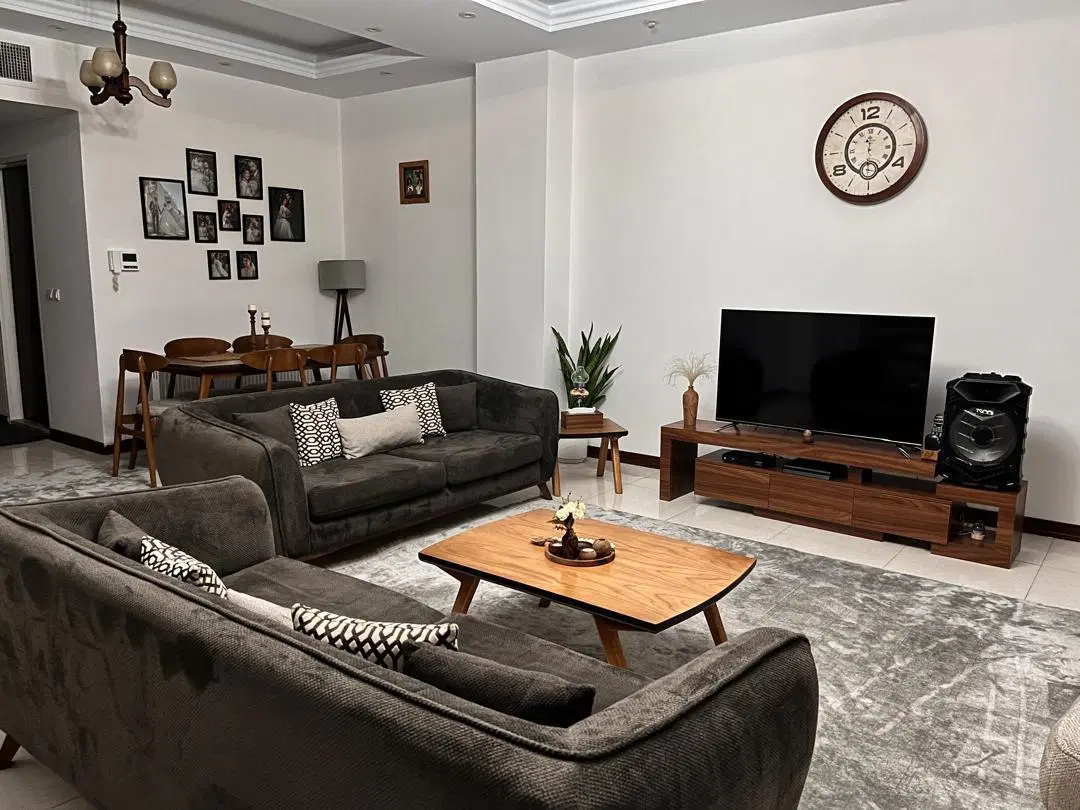 فروش یک واحد مسکونی
