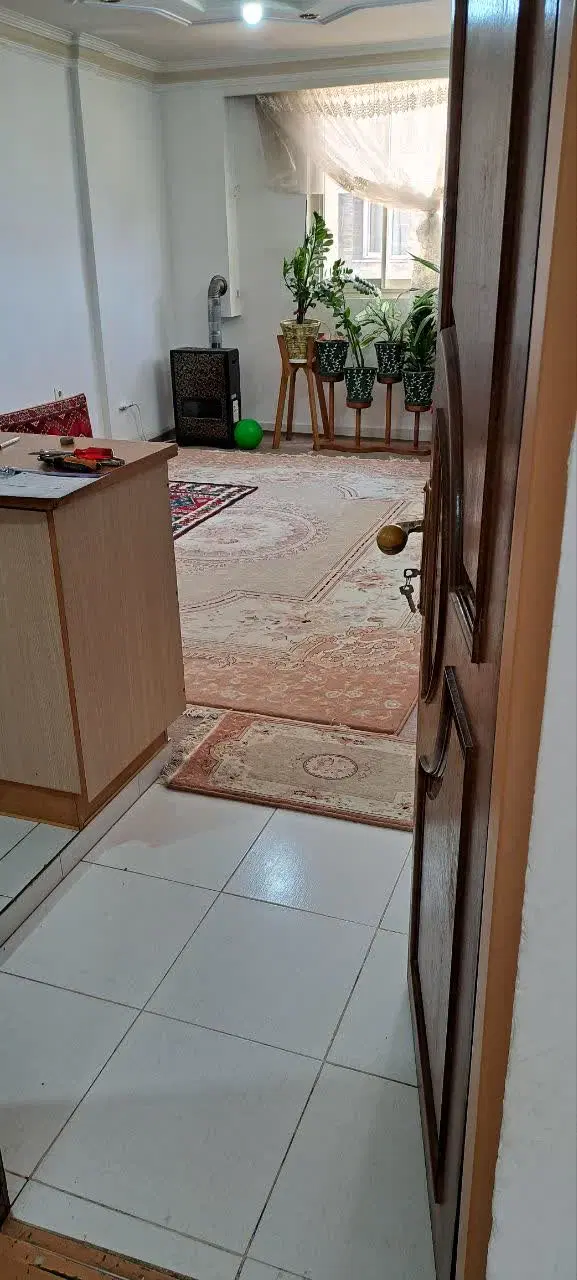 رهن و اجاره آپارتمان ۷۰ متری میدان امام خمینی