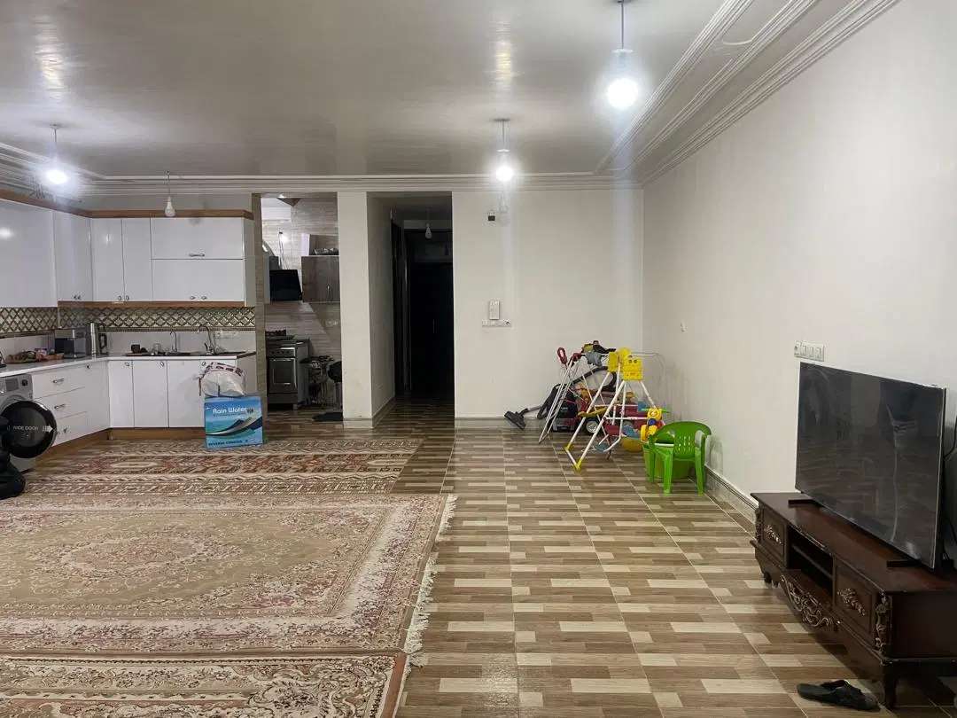 خونه همکف برای رهن واجاره دارم