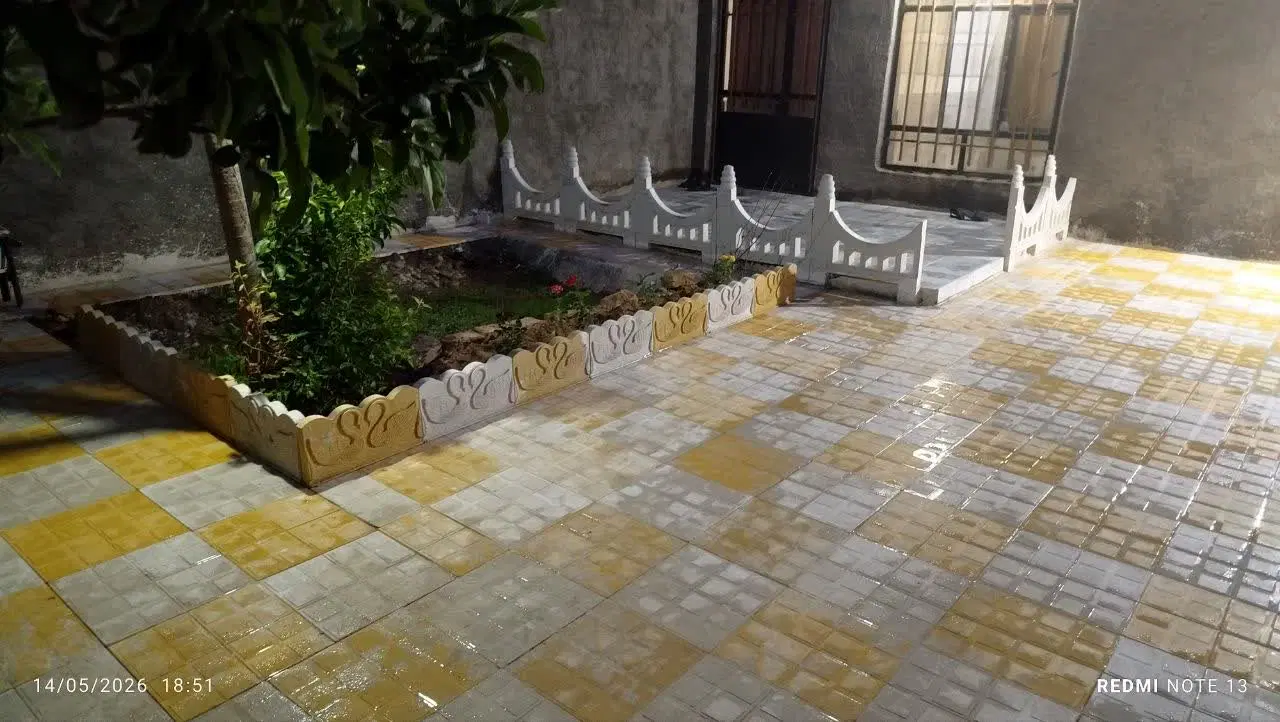 خانه ویلایی روبروی بیمارستان شهرک ولیعصر دوغشک