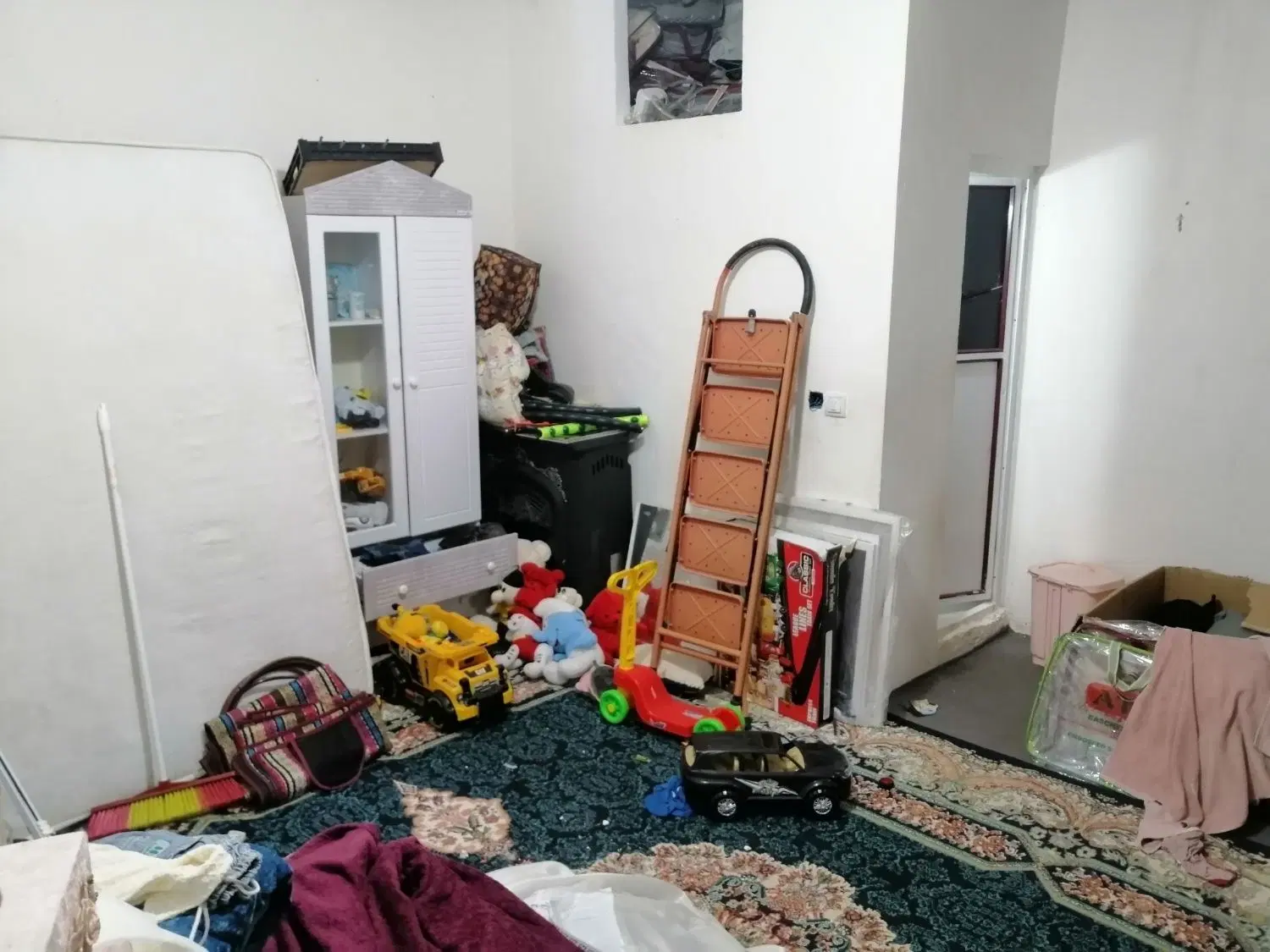 ویلایی دربست
