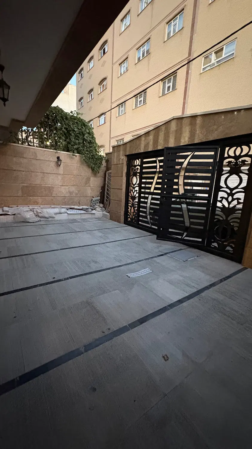 واحد آپارتمانی ۱۱۵ متر امیر کبیر _ چهارراه لاله