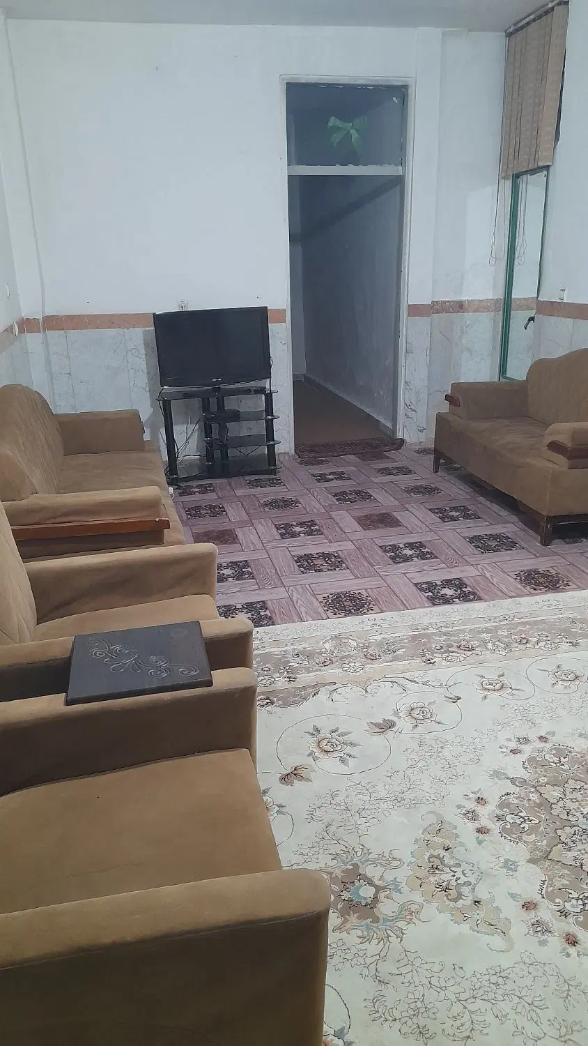 سویت همکف مبله پارکینگ دار