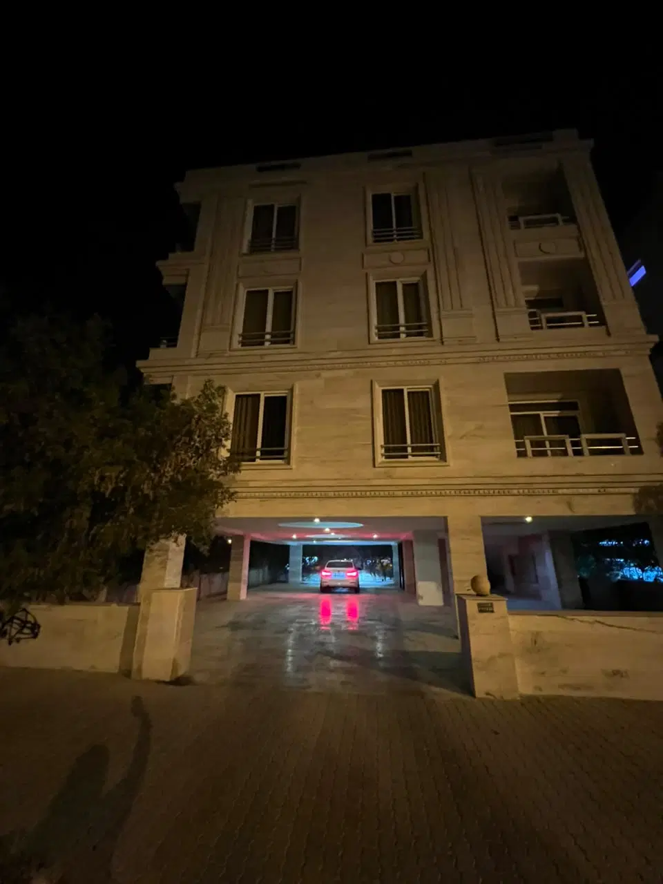 فروش یک خوابه مرکز شهر  پاکروان