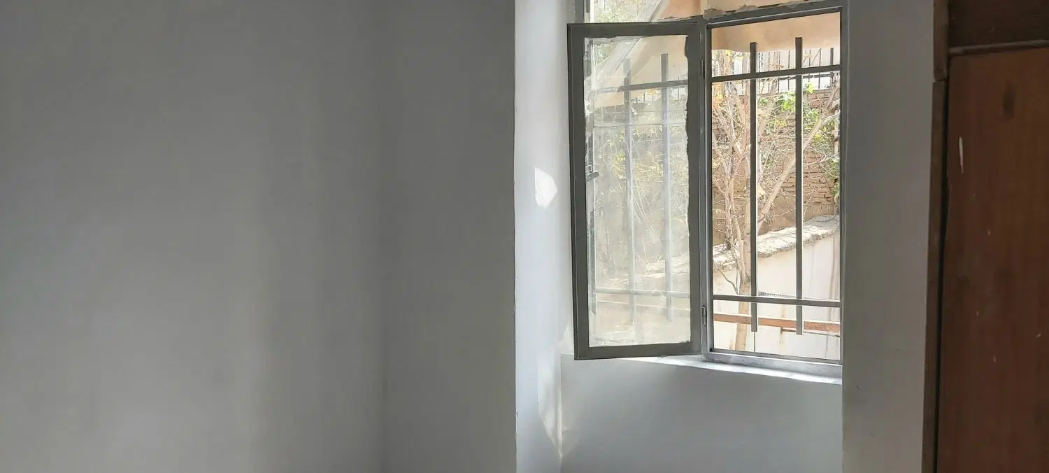 جمهوری،چهارراه استانبول۳۰متر تجاری با بالکن