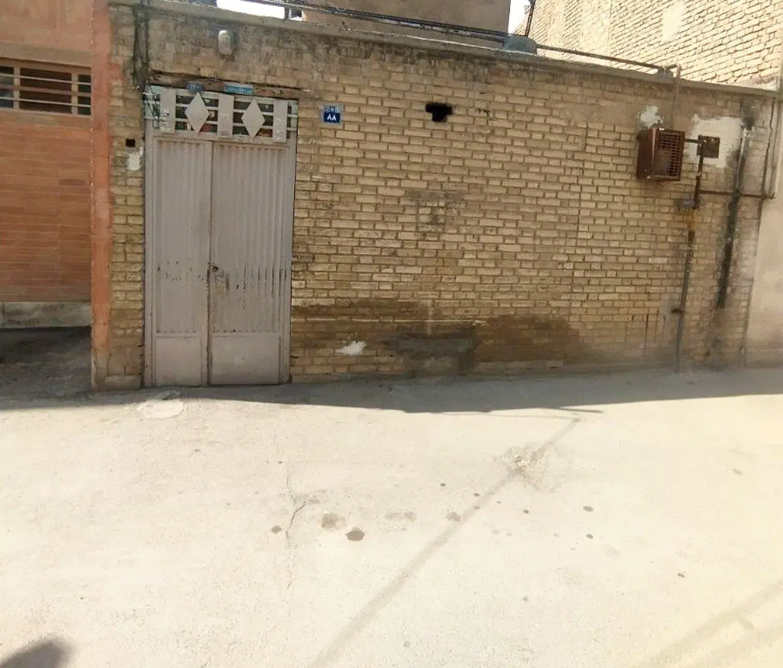 همکف_90 متر_دو اتاق جدا_حیاط دار_ فوری