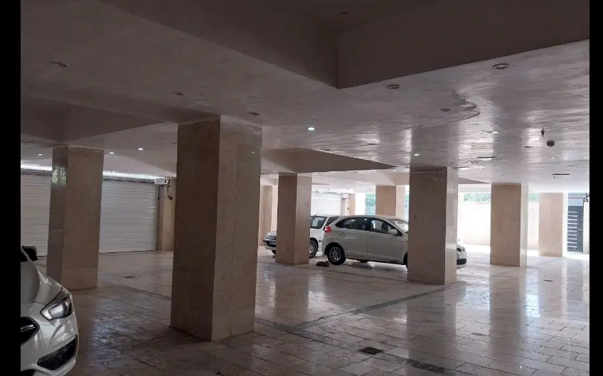 واحد۱۲۶متری .خام