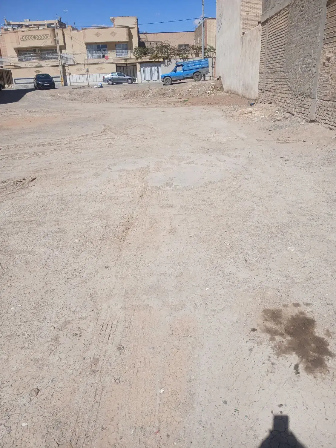زمین۲۰۵متر با سند پروانه
