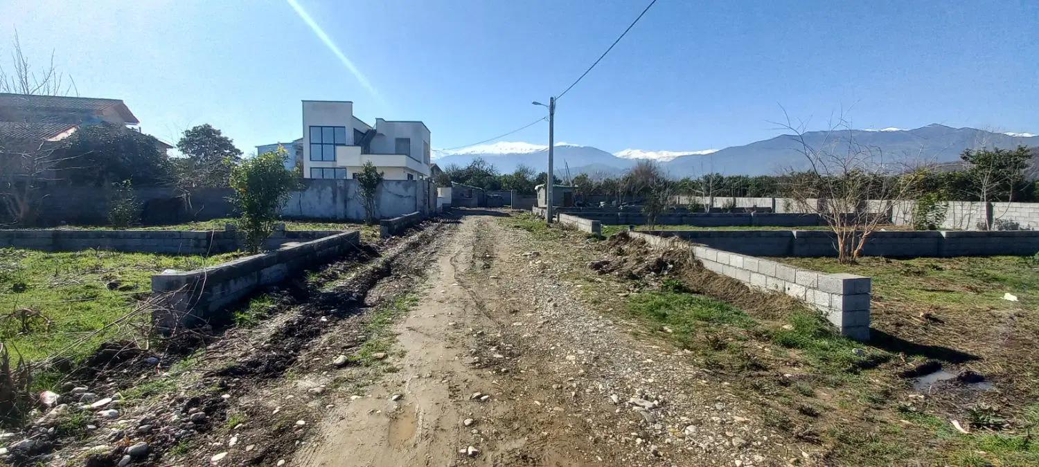 زمین کاربری مسکونی ۲۵۷متر مربع