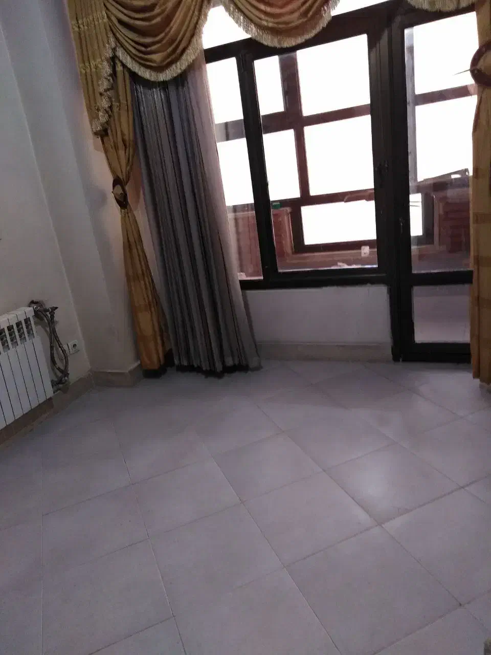 رهن و اجاره آپارتمان ۱۰۰ متری خیابان رزمندگان