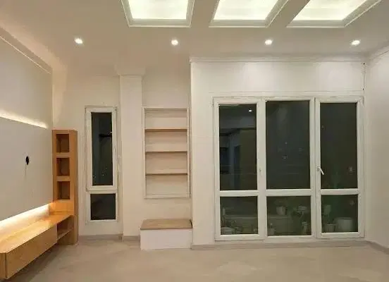 نیازمند همخانه فقط خانم