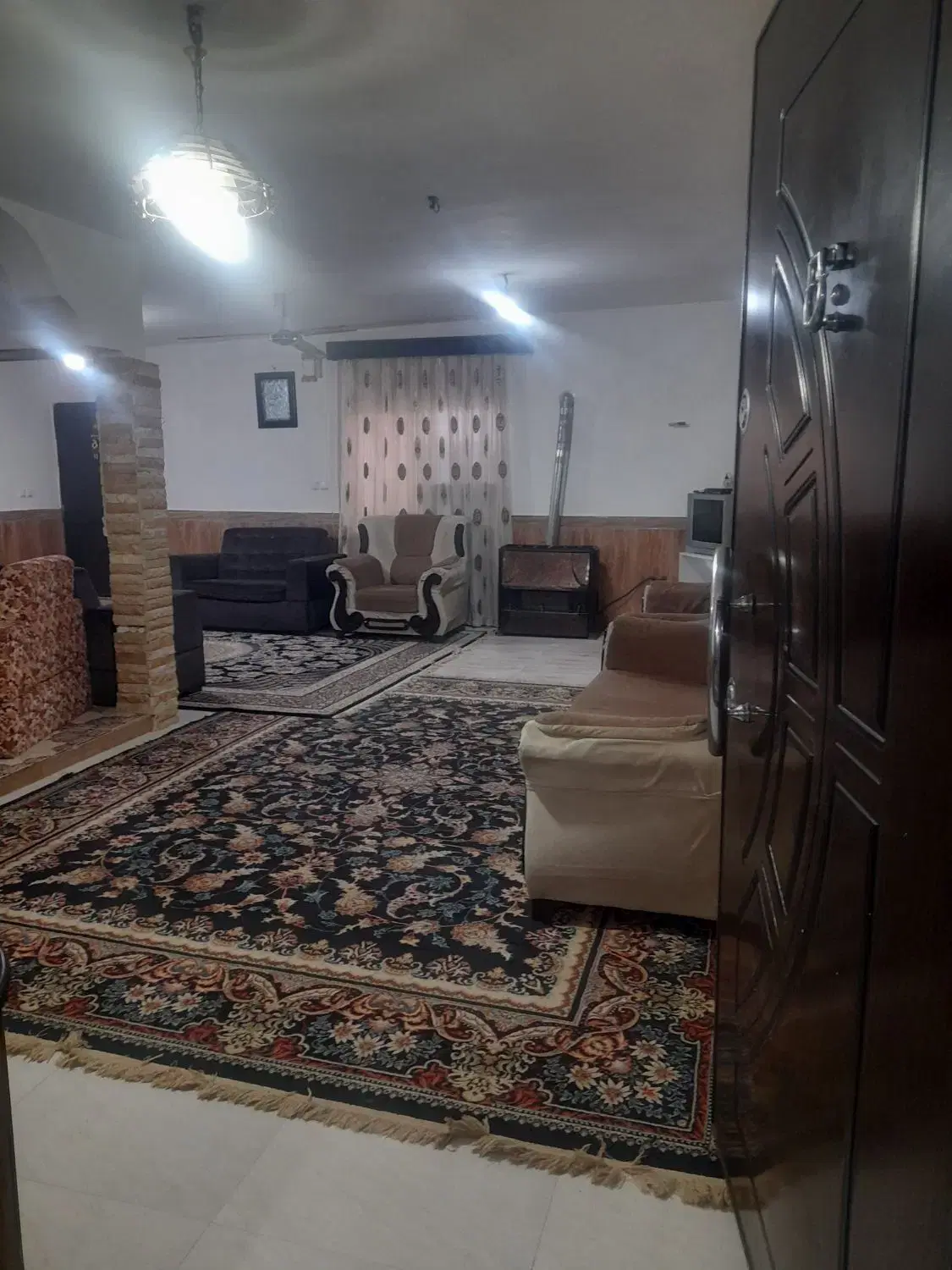 اجاره سوئیت دوخواب درساری روزانه وشبانه