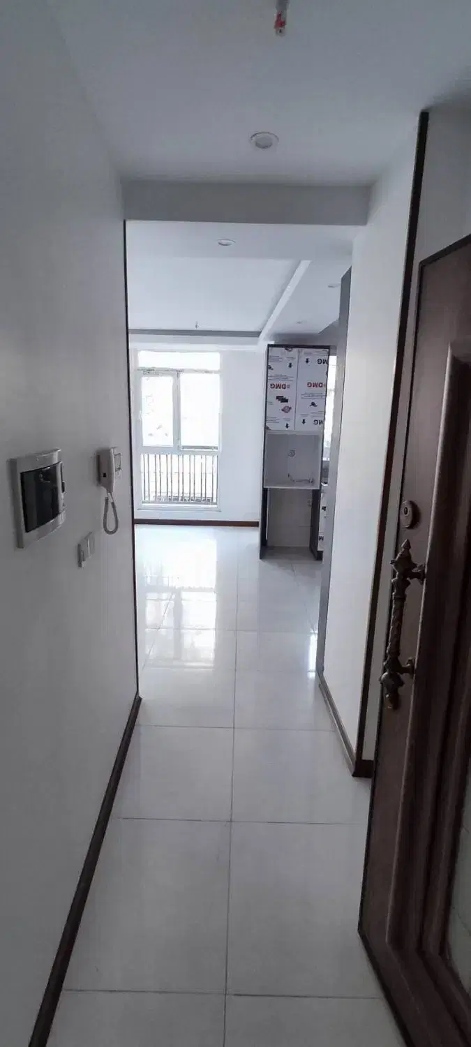 اپارتمان بر خیابان گرو