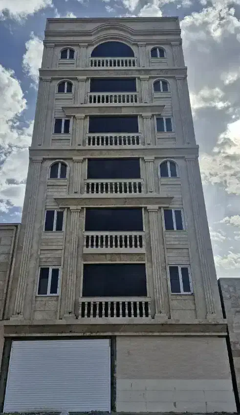 آپارتمان ۱۱۵ متری تک واحدی