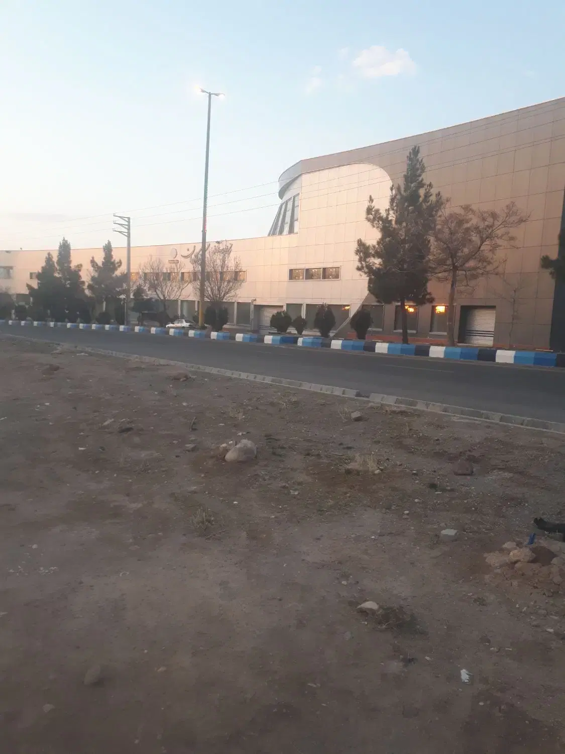 زمین مسکونی تجاری