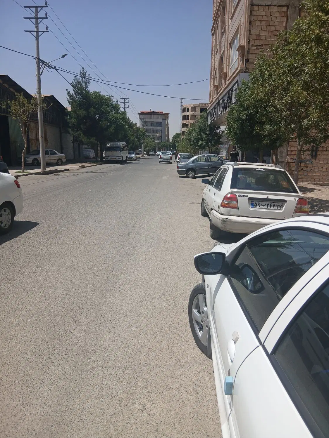 زمین خرمدشت