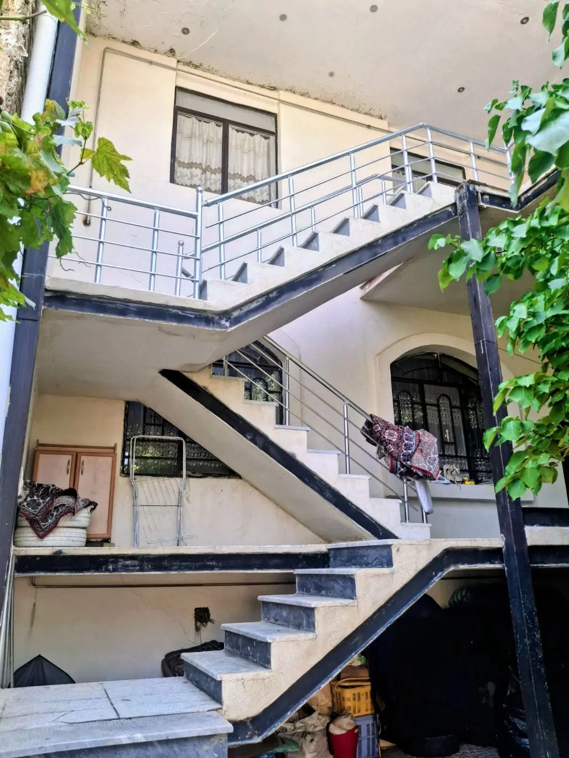 اجاره مسکونی راه مشترک (از حیاط جدا) واقع در البرز