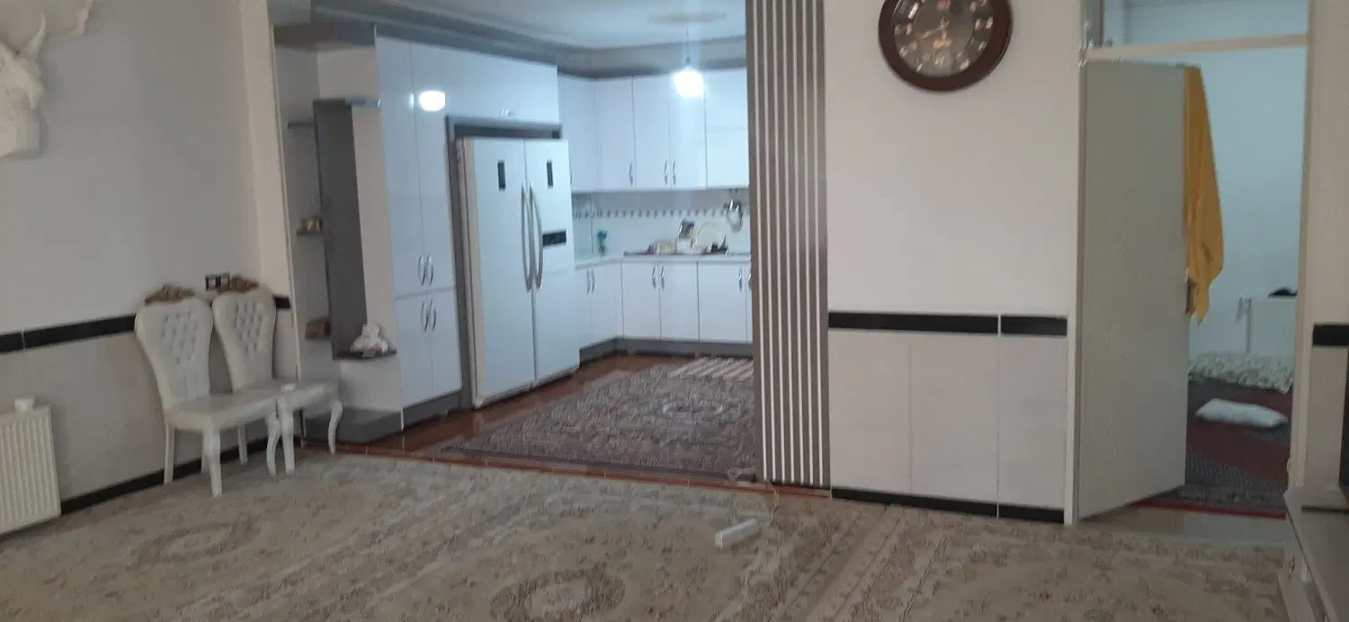 ویلایی ۳ طبقه تازه ساز پمپ گازوئیل